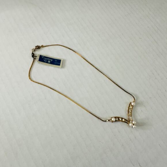 Courtney G By Gerson Crystals Faux Pearl Necklace Sparkling Gold Tone Chain NEW! - Picture 7 of 9